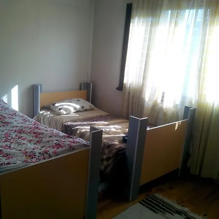 Karabina Apartment *